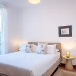 Pool And Garden Escape Apartamento
