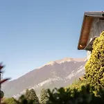 Pool And Garden Escape Apartamento